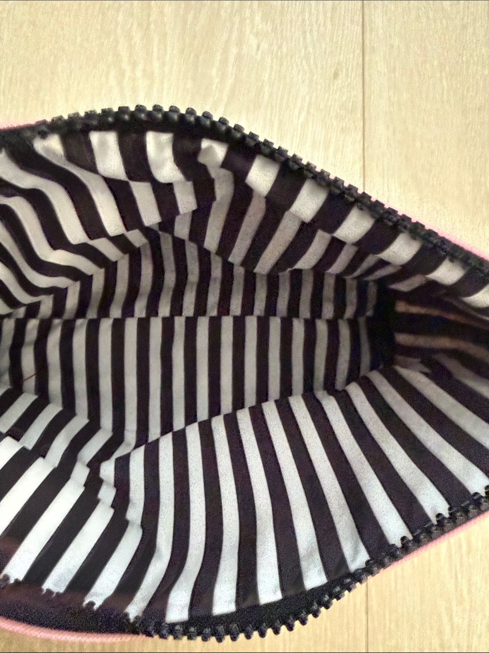 Marc Tetro Pink Dog Print Cosmetic Pouch - Picture 7 of 10